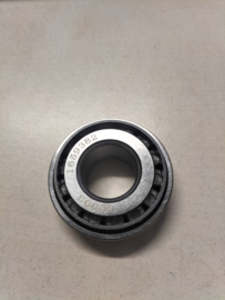 Bearing assy-rear wheel Nissan Bluebird T72 43210-D0100 + 40215-A0100 + 43252-03E01 New.