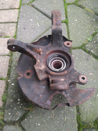 Wielnaaf Nissan Almera N15. Linksvoor. Zonder ABS 40015-0M000