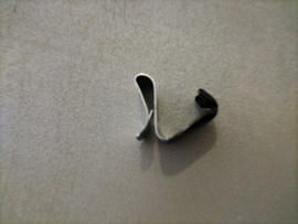 Veerclip brandstoftankklepje Nissan Pixo UA0 78836-4A00A Origineel.