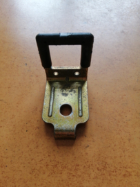 Achterbankslotvanger Nissan Micra K11 88642-5F010 Gebruikt.