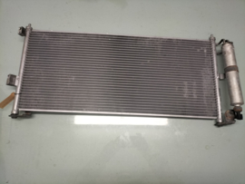 Condensor en vloeistoftank Nissan Primera P12 wagon 92100-BM407 Gebruikt