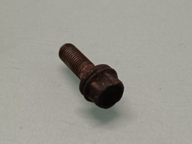 Bolt Nissan 01125-00131 Used part.