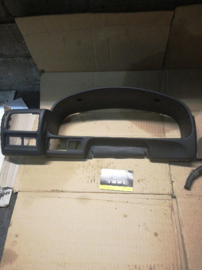 Afschermkap kilometerteller Nissan Sentra B13 USA 68240-65Y11 Gebruikt.