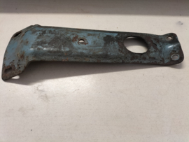 Support-air cleaner Datsun Cherry E10 16573-M0101 Used part.