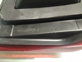 Achterlicht links Nissan Sunny B11 Van - uitvoering 26555-26A00 (IKI 4303) Origineel.