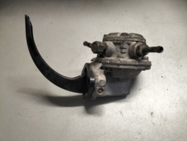 Brandstofpomp L16 Datsun Bluebird 710 17010-U0526 Gebruikt.