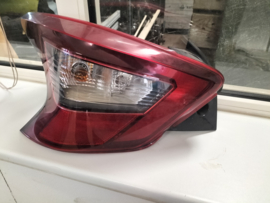 Achterlicht links Nissan Micra K14 26555-5FA0A Gebruikt.
