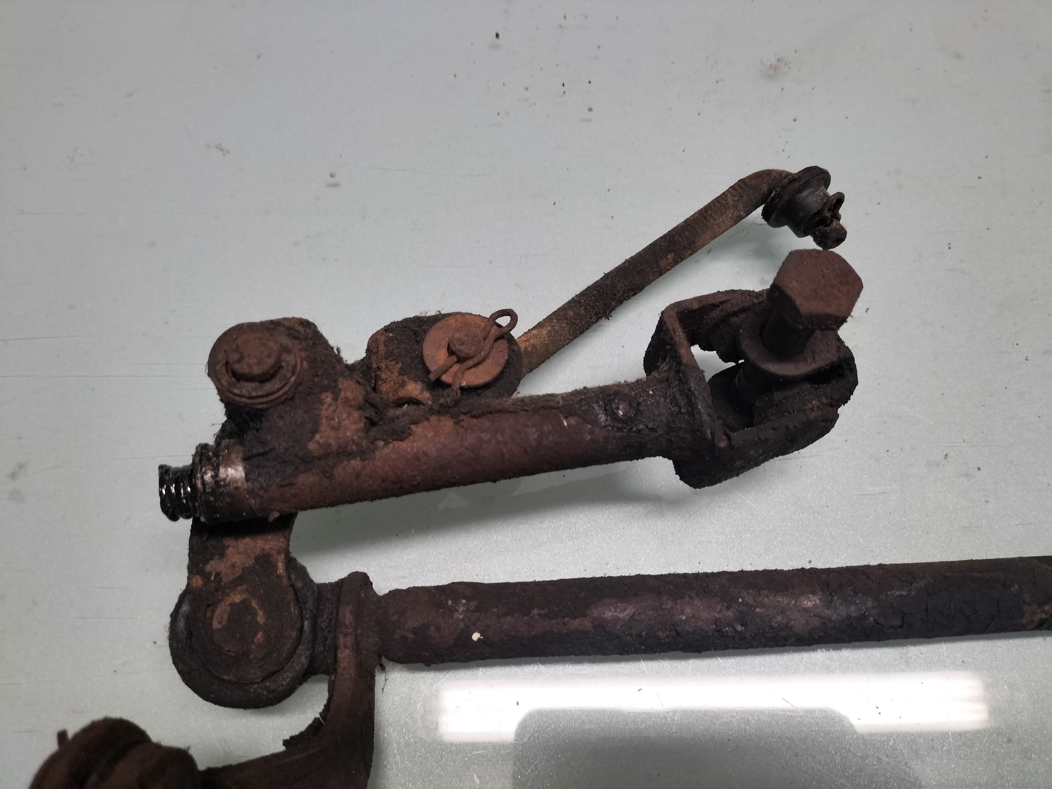 Assy-transmission control Datsun Cherry E10 (20250608) Used part.