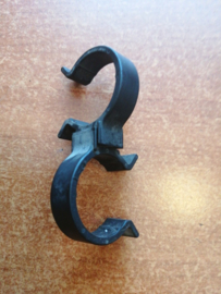 Plastic clamp Nissan 92551-52B15 K11/ P11/ WP11 (2x 27mm) Used part.