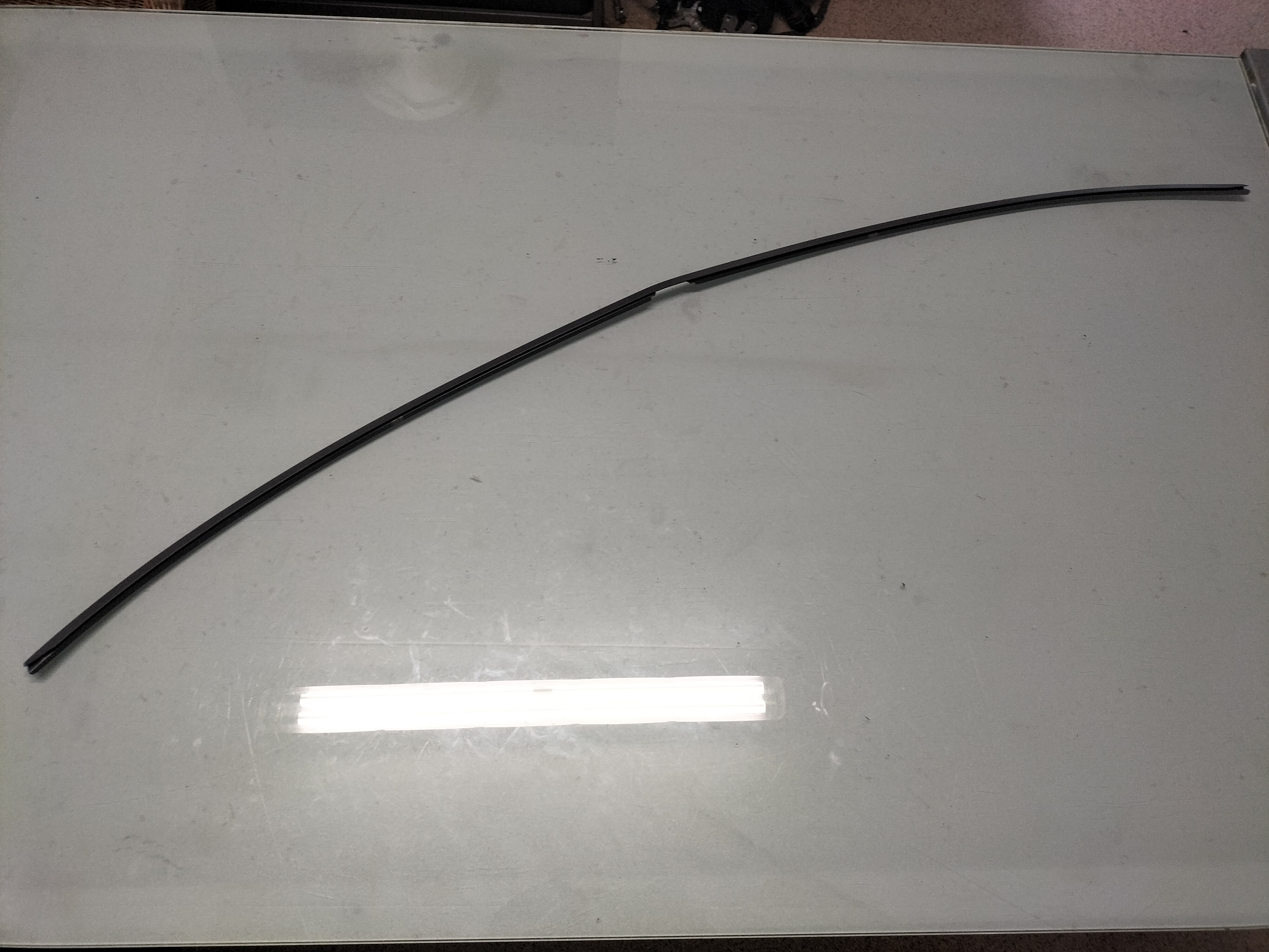 Strip gril Nissan 68120-04B00 Origineel