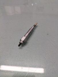Glow plug Nissan 11065-G5501 Original.