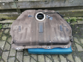 Brandstoftank Nissan Bluebird T12/ T72/ U11 17202-D5600 Gebruikt.