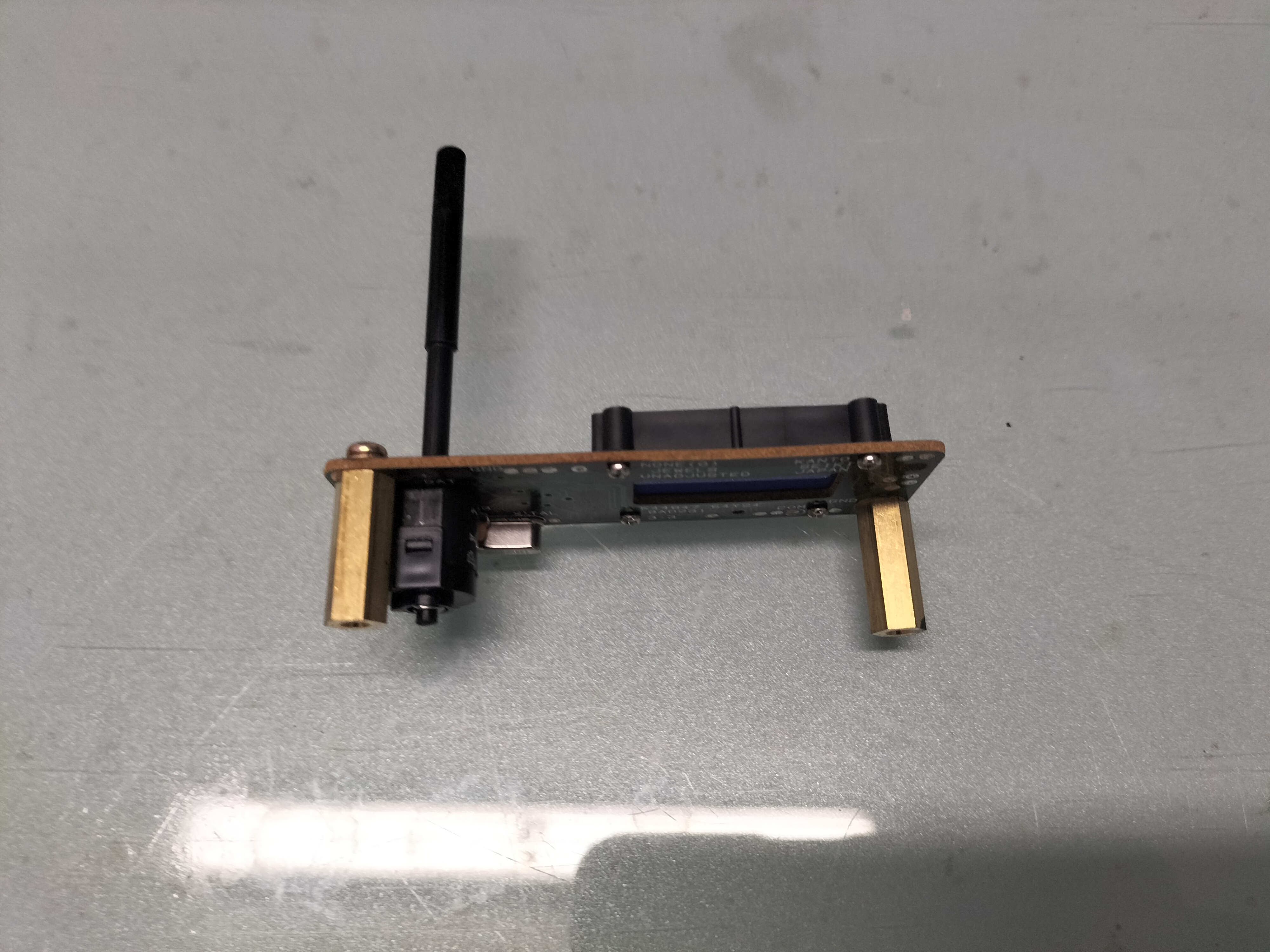 Digital clock Nissan 25820-64Y24 Original