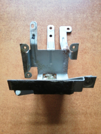 Bracket-actuator Nissan Terrano2 R20 27750-0X000 Used part.