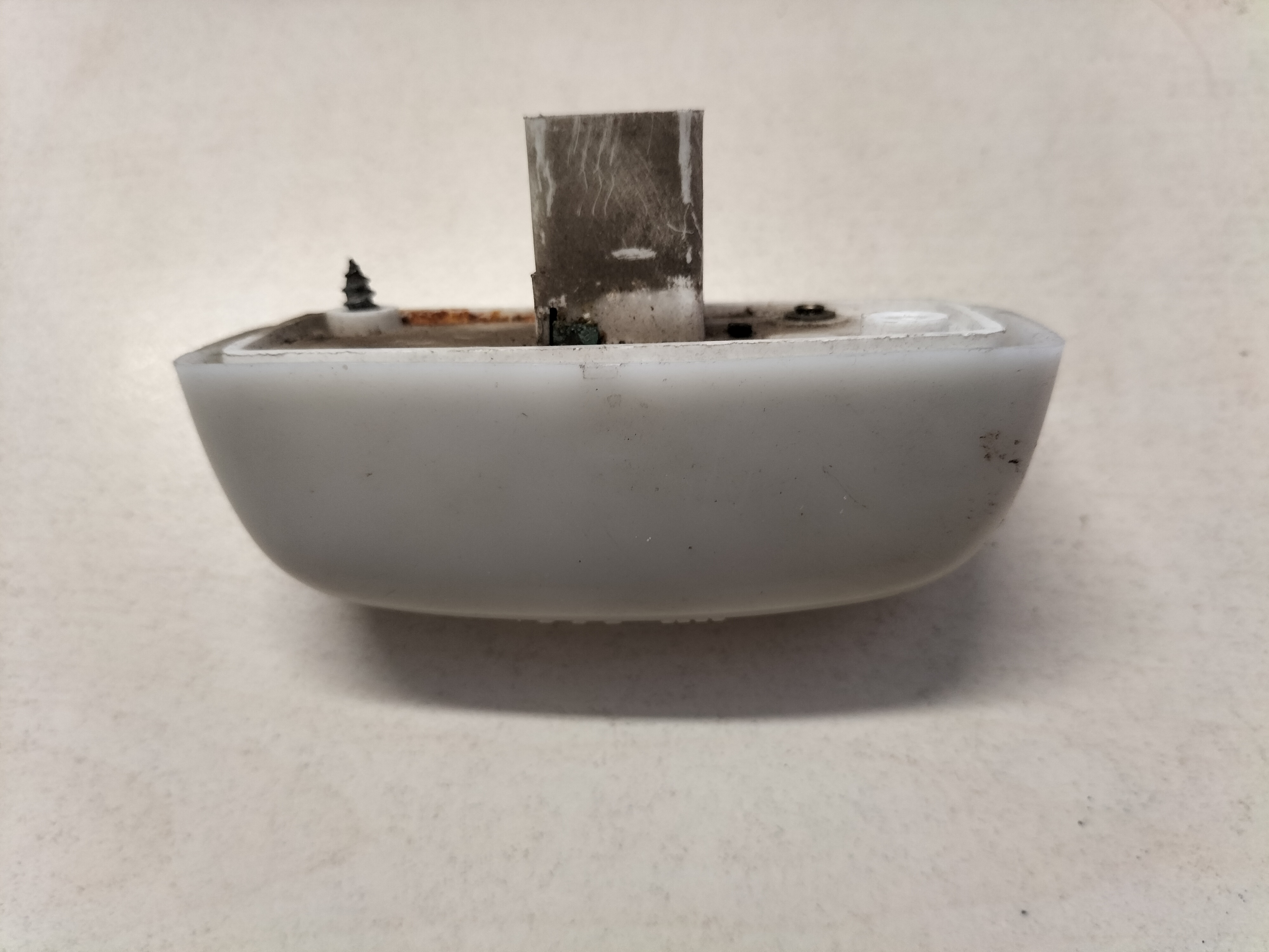 Assy-room lamp Datsun Cherry E10 26410-M0200 (IKI 9001) Used part.