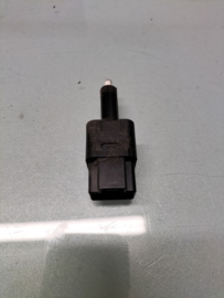 Holder-switch stop lamp Nissan 25320-AX000 Used part