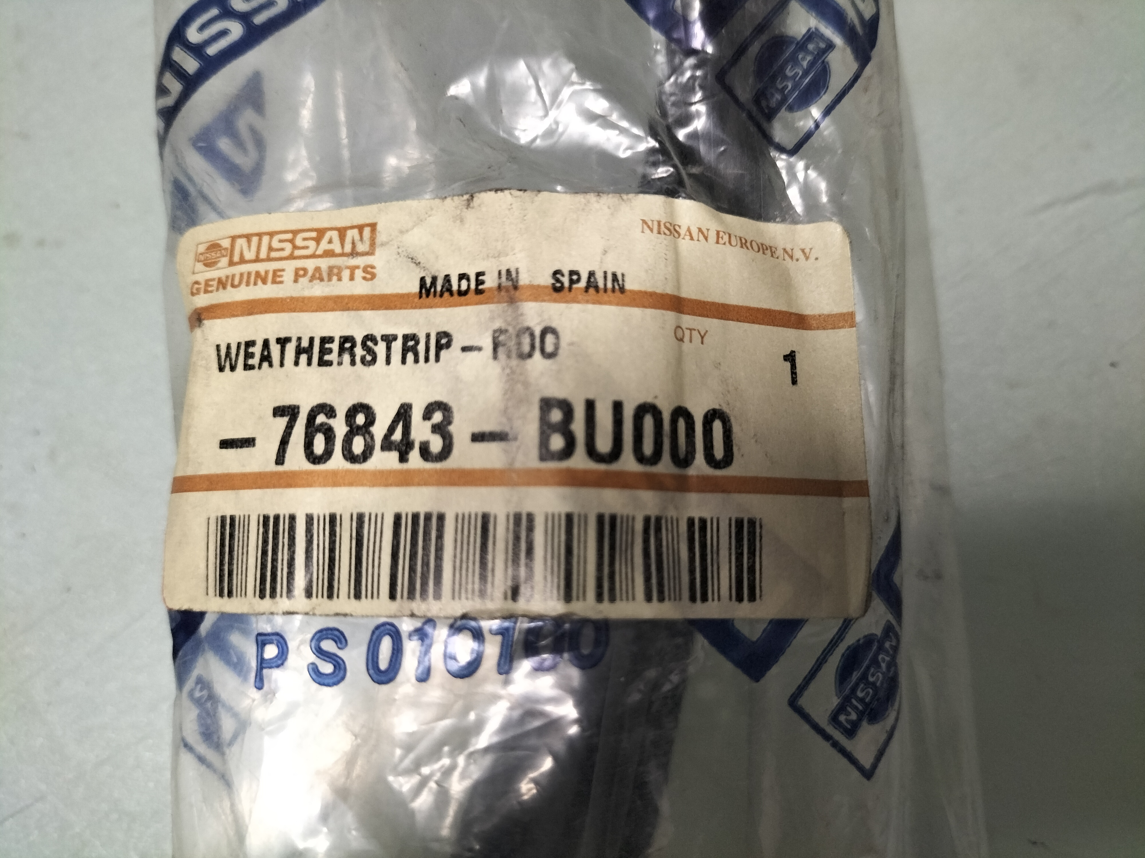 Afwaterrubber dak Nissan 76843-BU000 Origineel