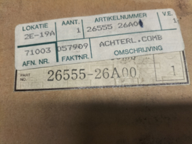 Achterlicht links Nissan Sunny B11 Van - uitvoering 26555-26A00 (IKI 4303) Origineel.