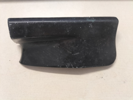 Afdekkap sleephaak voorbumper Nissan Almera N15 F22A0-0N600 Gebruikt.