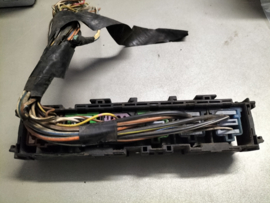 Relaishouder Nissan 24383-51E01 A32/ B13/ CA33/ D40/ K11/ N14/ P10/ P11/ R50/ R51/ W10/ WP11/ Y10/ Y61 Gebruikt.
