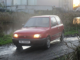 Afdekkap montagebout voorstoel Nissan Micra K11 87558-5F000