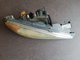 Koplamp rechts Xenon Nissan Primera P11/WP11 facelift 26010-9F629 (26010-9F611) Gebruikt.
