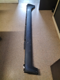 Sideskirt Nissan Primera P12 Rechts 76850-AU300 (KY5) Gebruikt.