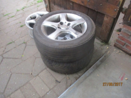 195/55R15 / 2x wiel 4 x 100 ET45