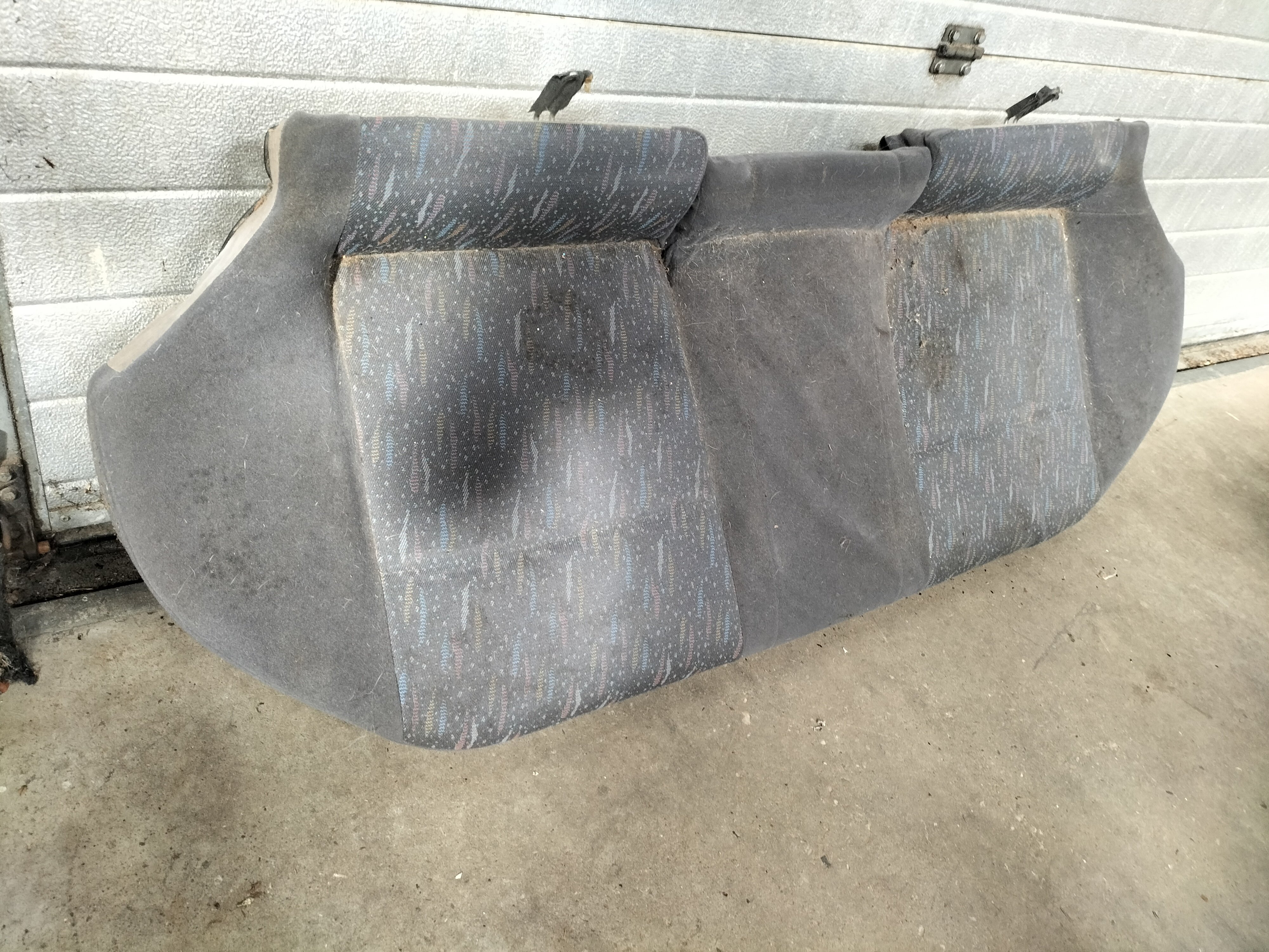 Achterbankzitting Nissan Primera P11/ WP11 88300-3J402 Gebruikt.