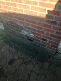 Portierruit rechts Nissan 100NX B13 80300-66Y10 Gebruikt.