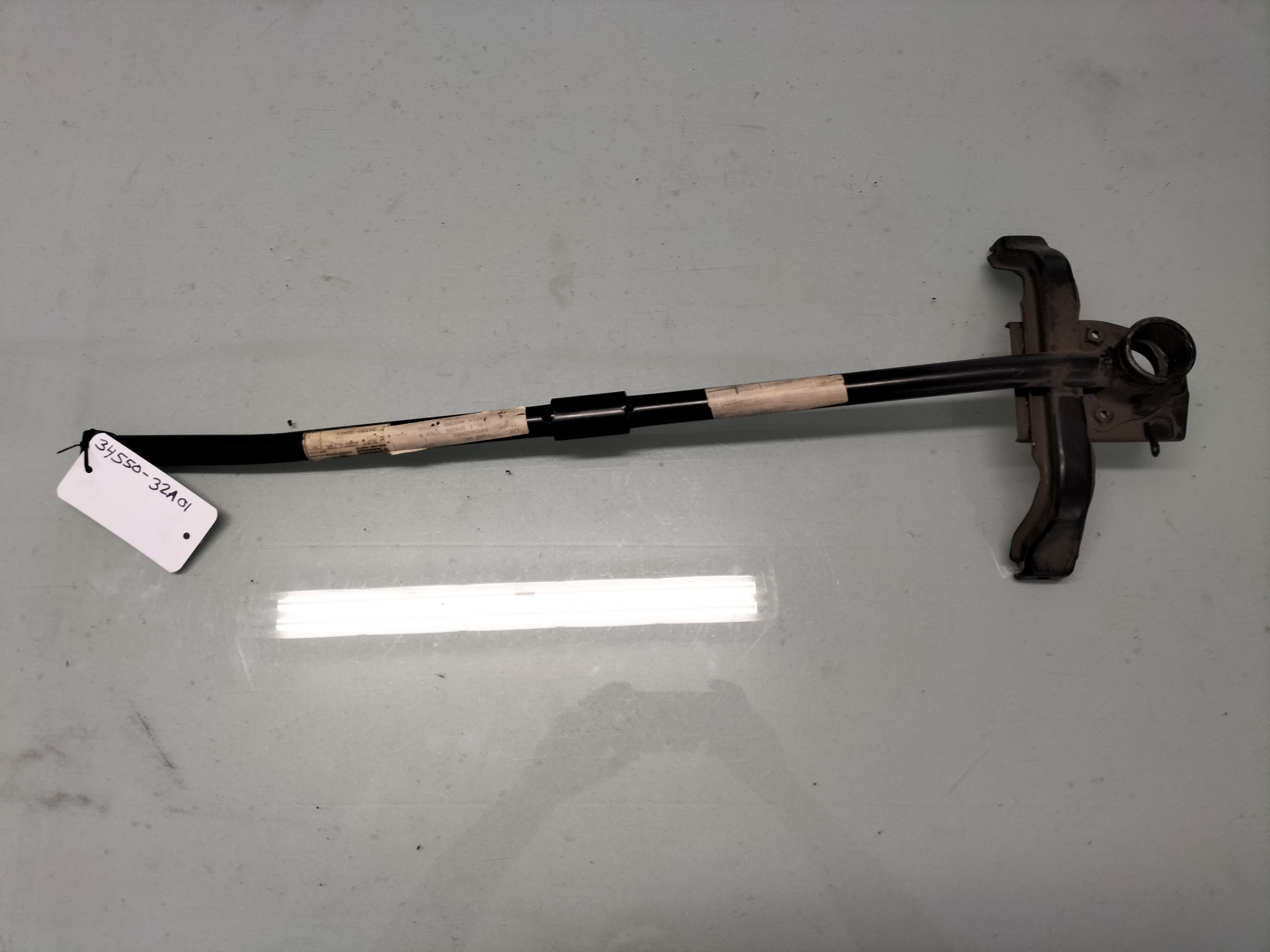 Support control rod-assy Nissan 34550-32A01 Original
