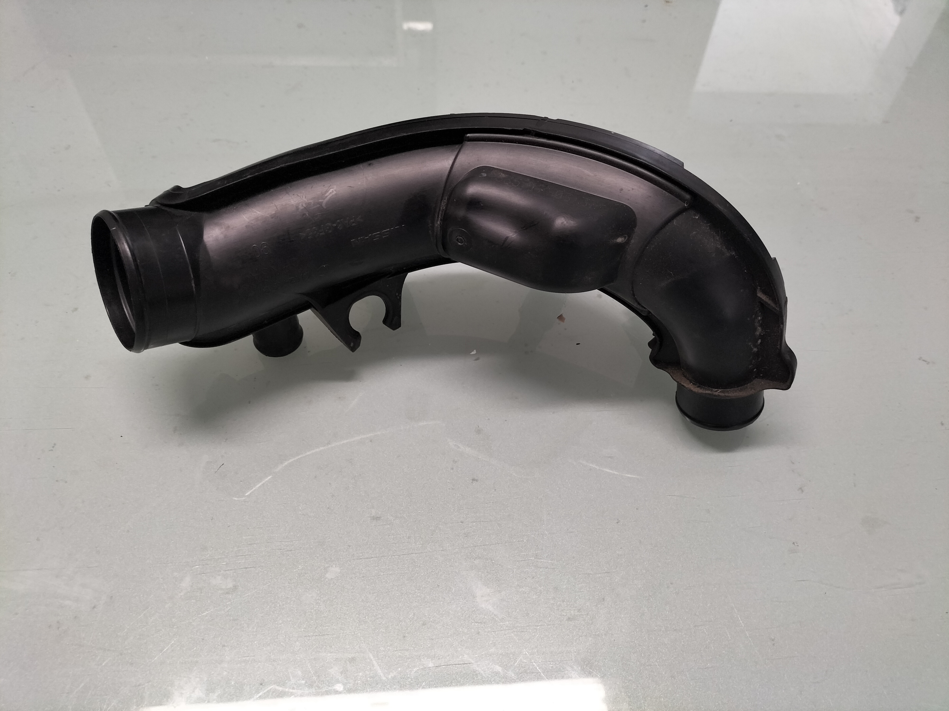 Air duct HR09DET Nissan Micra K14 16576-5FN1B Used part.