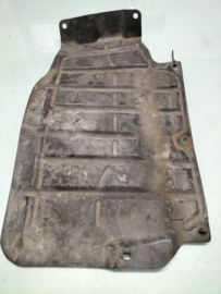 Zijafscherming Motorblok rechts Nissan Micra K10 75893-02B10 Gebruikt.