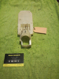 Brandstofpomphuisdeksel Nissan 17013-5F600 C23/ K11/ R20 Gebruikt.