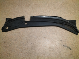 Cover assy-cowl top Nissan Micra K14 66862-5FA0B Used part.