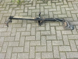 Tow bar Nissan Primera P11 hatchback 1996 - 1999 (20250426) Used part.