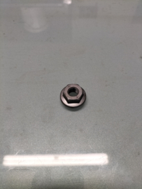 Nut Nissan 01225-00QAB Used part.