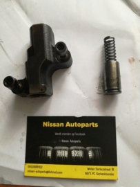 Distributiekettingspanner YD22DDT 13070-5M310 Gebruikt.