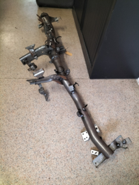 Montageframe dashboard Nissan Primera P12 67870-BA200 Gebrukt.