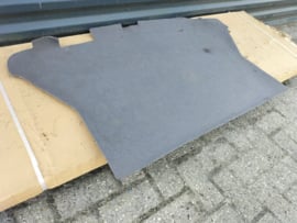 Kofferbakmat Nissan Micra K11 84904-4F300 Gebruikt.