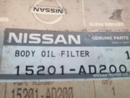 Deksel motoroliefilterhuis Nissan YD22DDT 15201-AD200