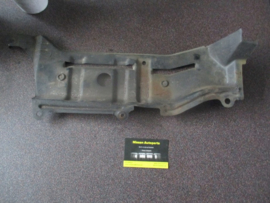Cover-front under, left-hand Nissan Micra K11 75899-5F000 Used part.