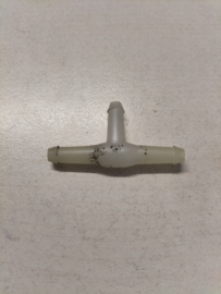 Slangverbinder/T-stuk ruitensproeierslang Nissan 27416-89905 Gebruikt.