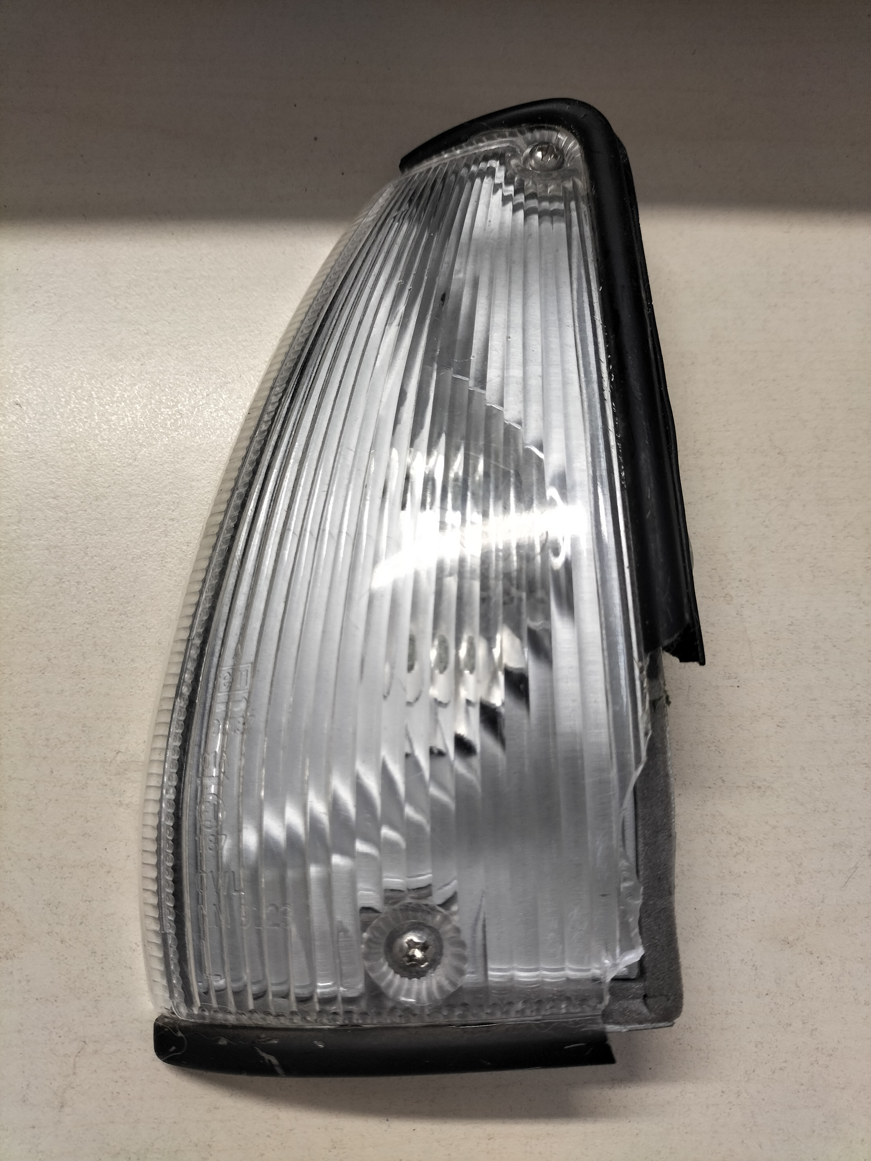 Lamp clearance, left-hand Nissan Micra K10 26175-22B00 Little damage.