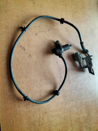 ABS sensor rechtsachter Nissan Primera P11 47900-9F500 + 47960-4M470 Gebruikt.