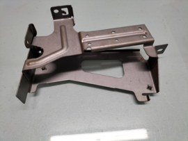 Bracket-control module Nissan 23714-AU010 Used part