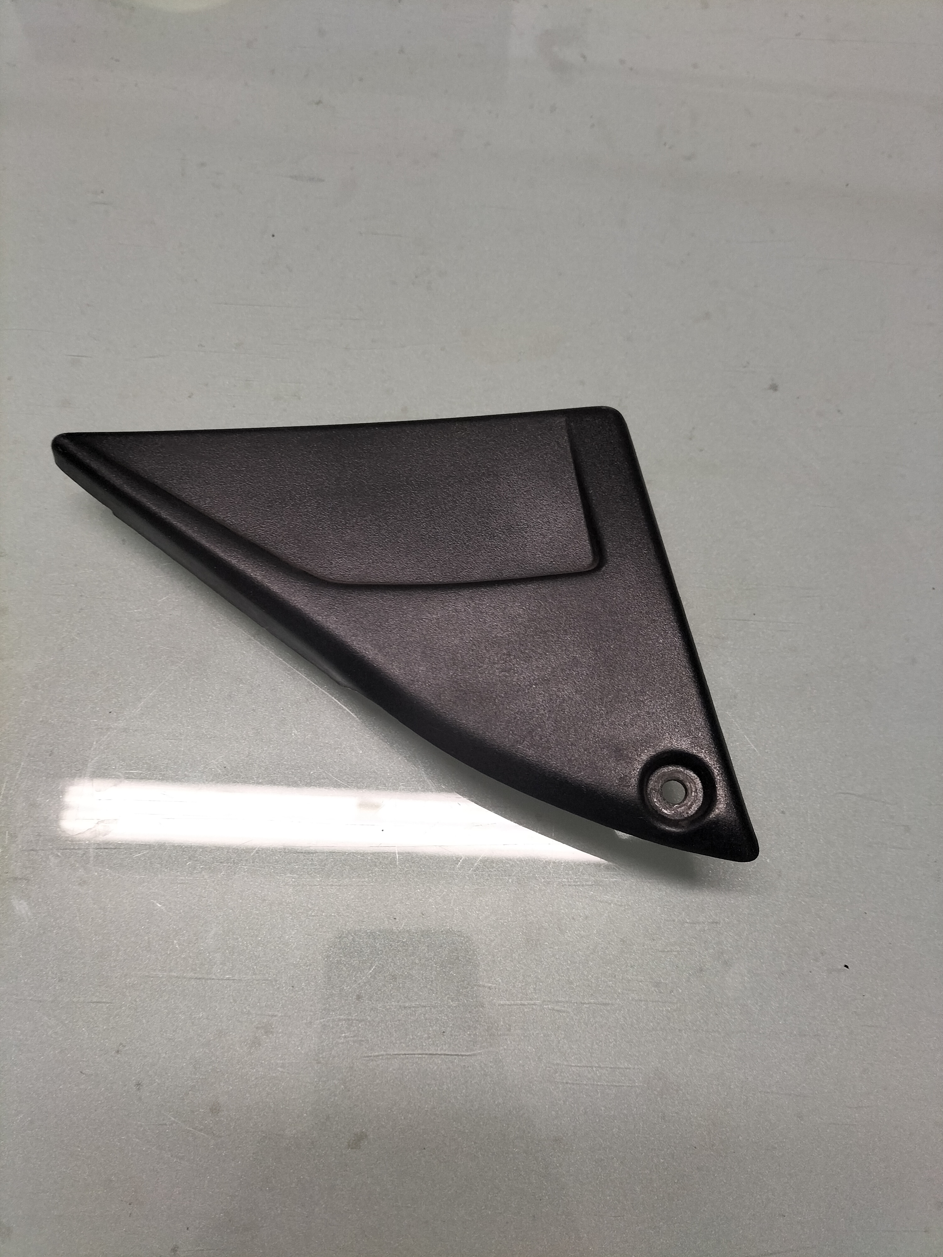 Afdekkap binnenzijde buitenspiegel Nissan 96318-05B05 Gebruikt