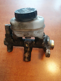 Hoofdremcilinder Nissan Sunny N14 46010-65C70