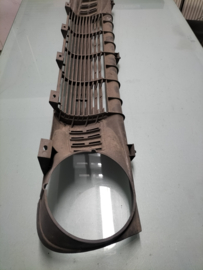 Grille-front Datsun Sunny B210 Sedan 62302-H5125 Used part.