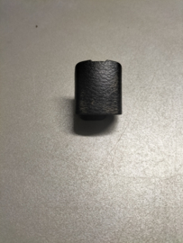 Afdekkap handremkabelafstelling Nissan Micra K14 36317-5RA0A Gebruikt.